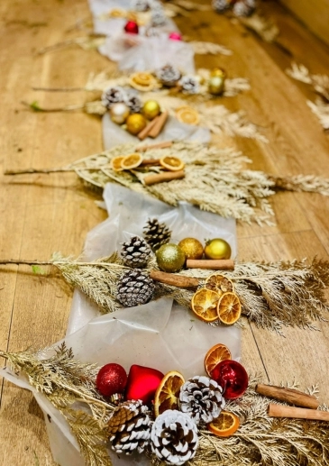 make a Christmas Wreath Workshop